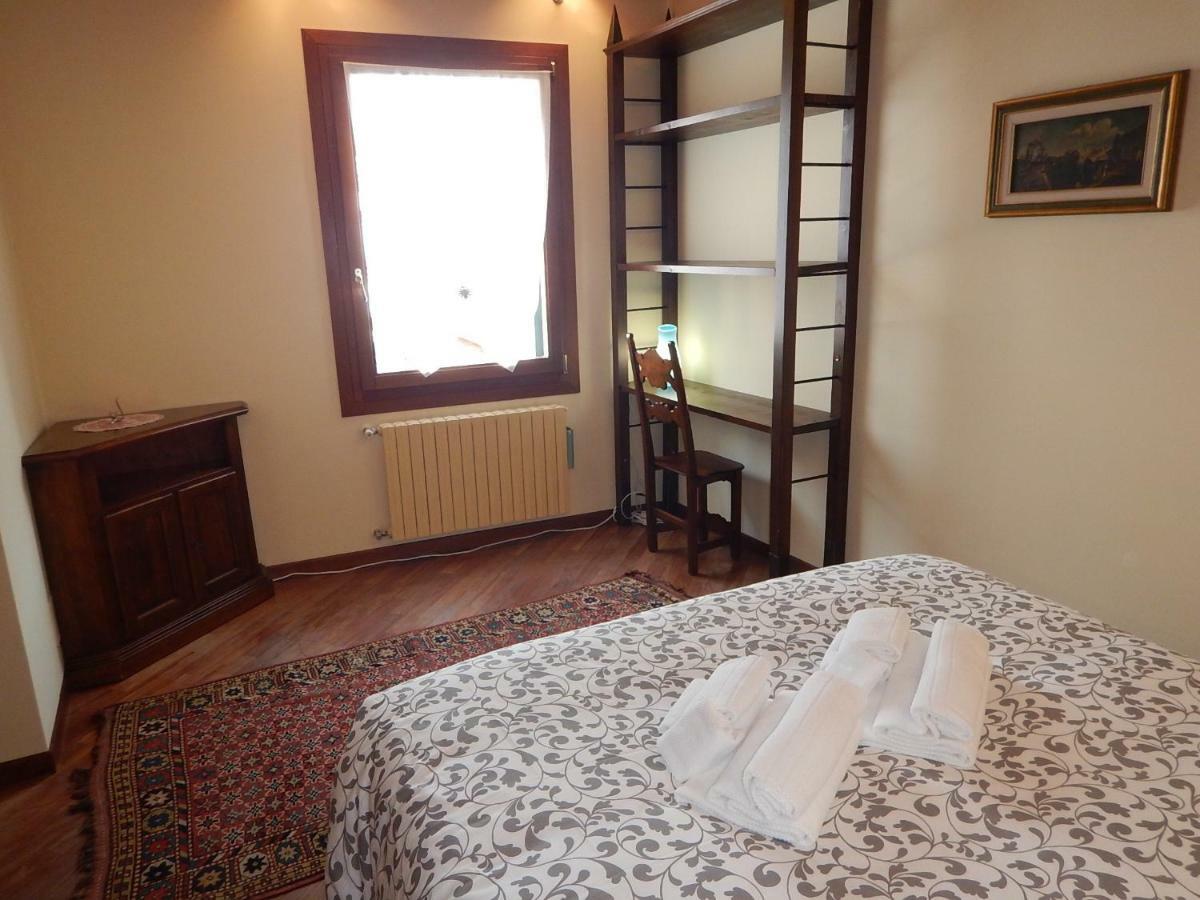 Romantic Escapade In Venice Apartment Екстериор снимка